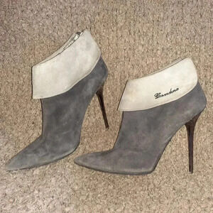 GERARDINA DI MAGGIO-2 Tone Grey Suede Booties